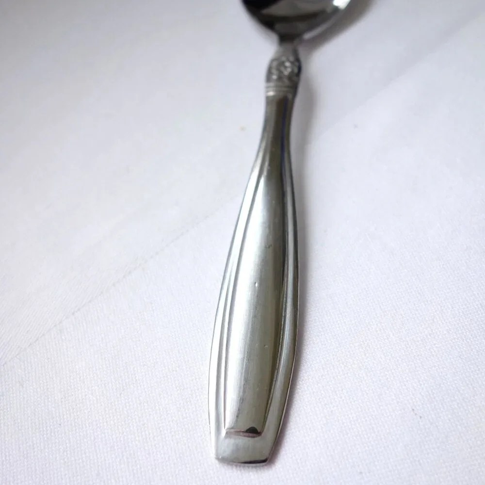 Oneida Vista Stainless 18/0‎ Flatware 4 Soup Tablespoons